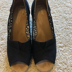 TOMS women’s Stella wedge